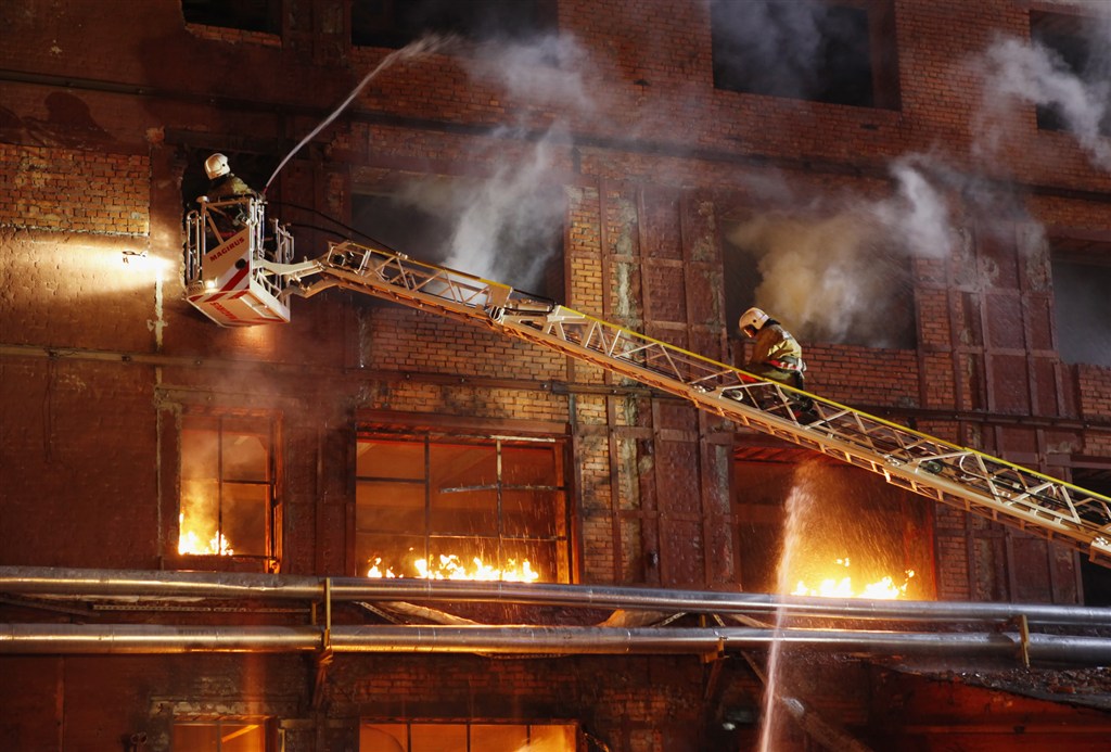 高層建筑消防問題的重要防線——消防排煙風機 高層建筑消防問題的重要防線——消防排煙風機